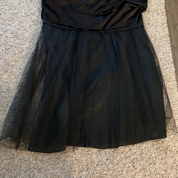 Adrianna Papell Lace Bodice Shutter Dress - Picture 5 of 16